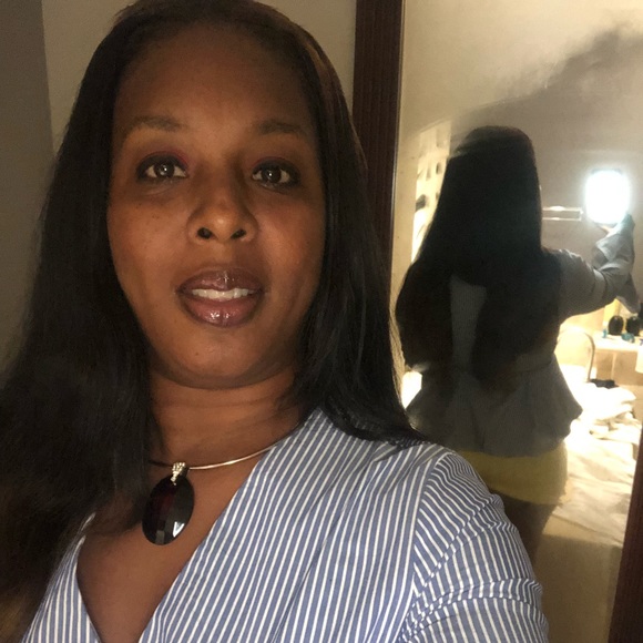 Meet your Posher, Kristy - Picture 2 of 3